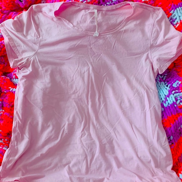 LOT OF 6 LONG & SHORT SLEEVE SIZE 12 LULULEMON TOPS BEAUTIFUL LIGHT COLORS - Picture 8 of 15